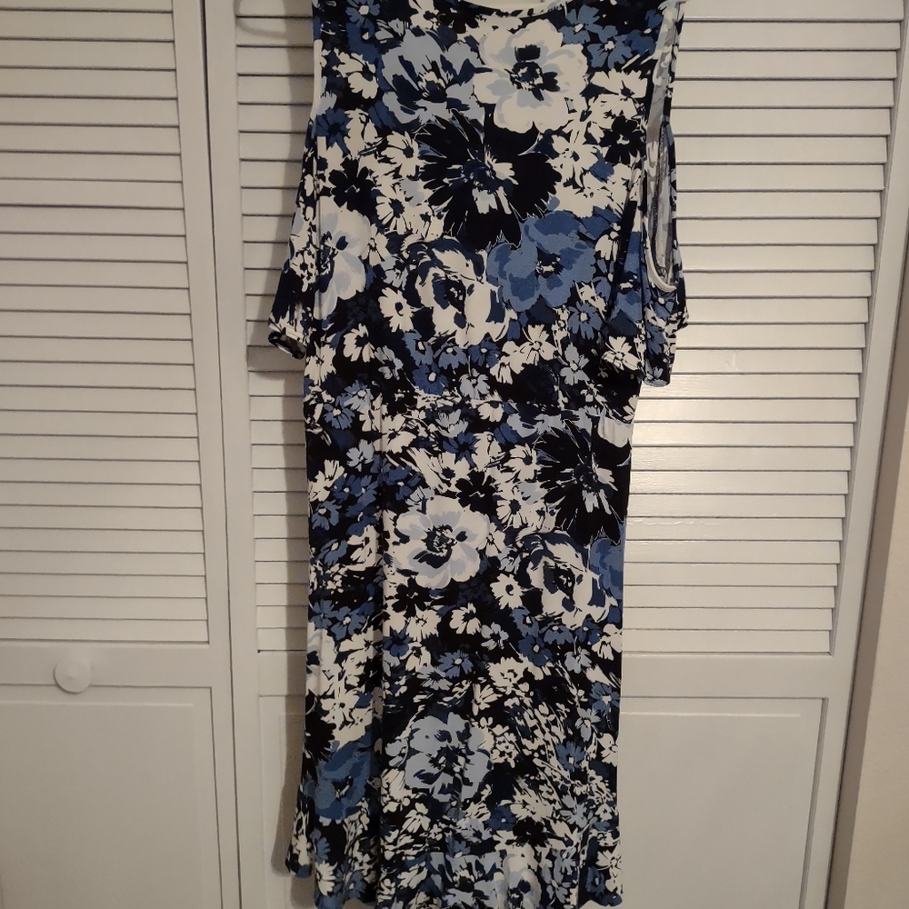 Venus - Picture 3 of 4